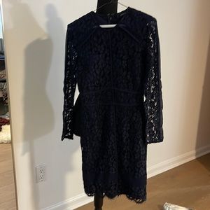 Navy blue cocktail dress size csicu- worn once. Perfect for an event